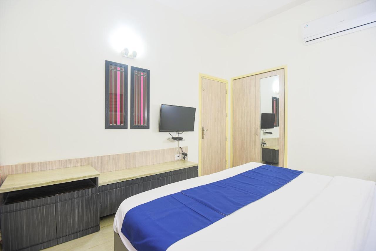 Bedchambers Serviced Apartments, Sector 40 古尔冈 外观 照片