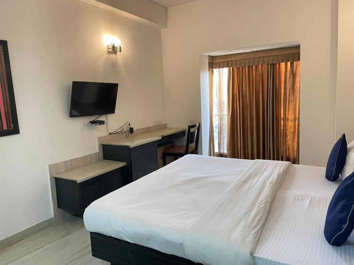 Bedchambers Serviced Apartments, Sector 40 古尔冈 外观 照片