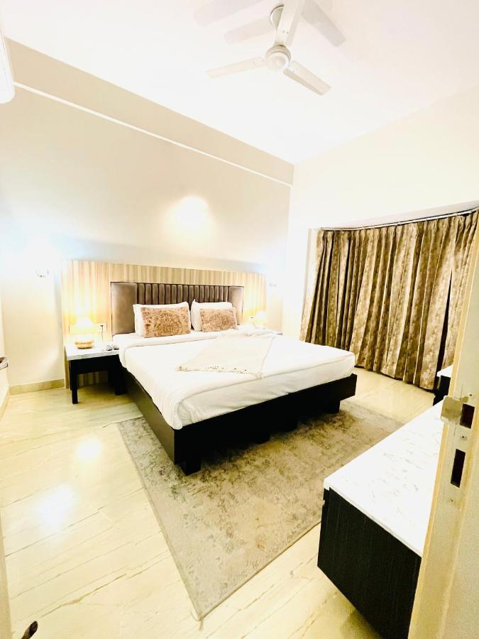 Bedchambers Serviced Apartments, Sector 40 古尔冈 外观 照片